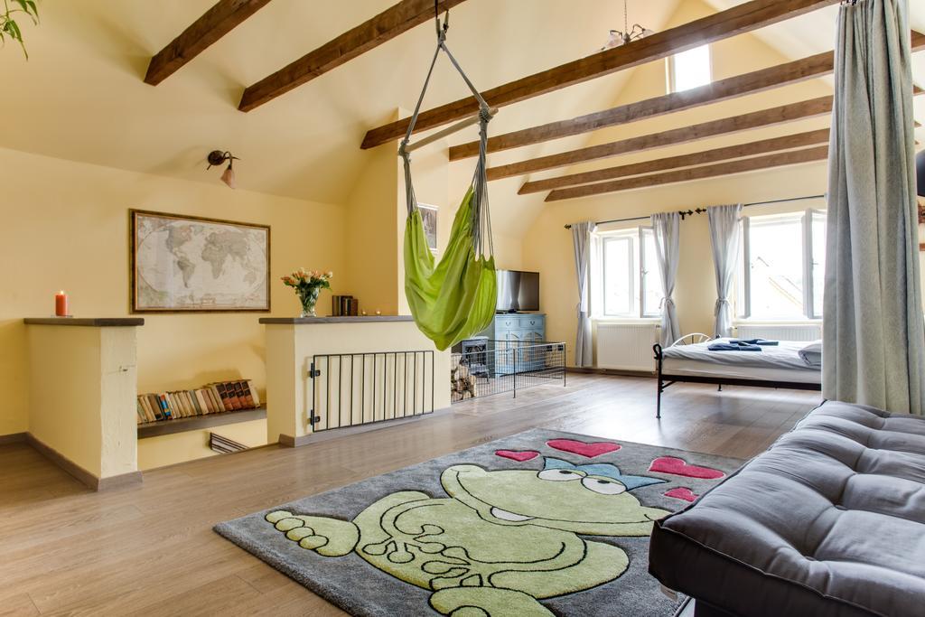 Amazing 5 Bedroom House Krumlov 82 - 4 Min Walk To Main Square Cesky Krumlov Exterior photo